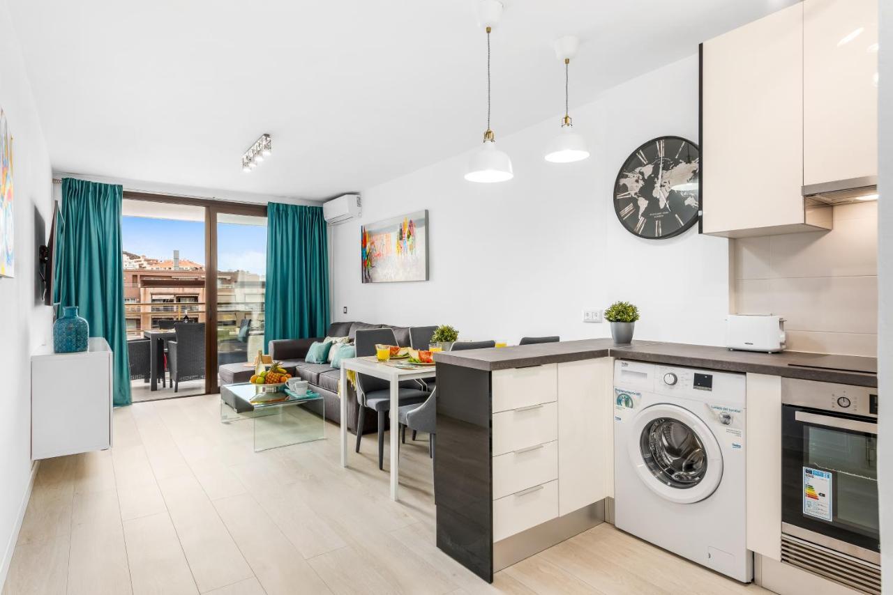 Modern Apartments Los Cristianos Center Екстериор снимка