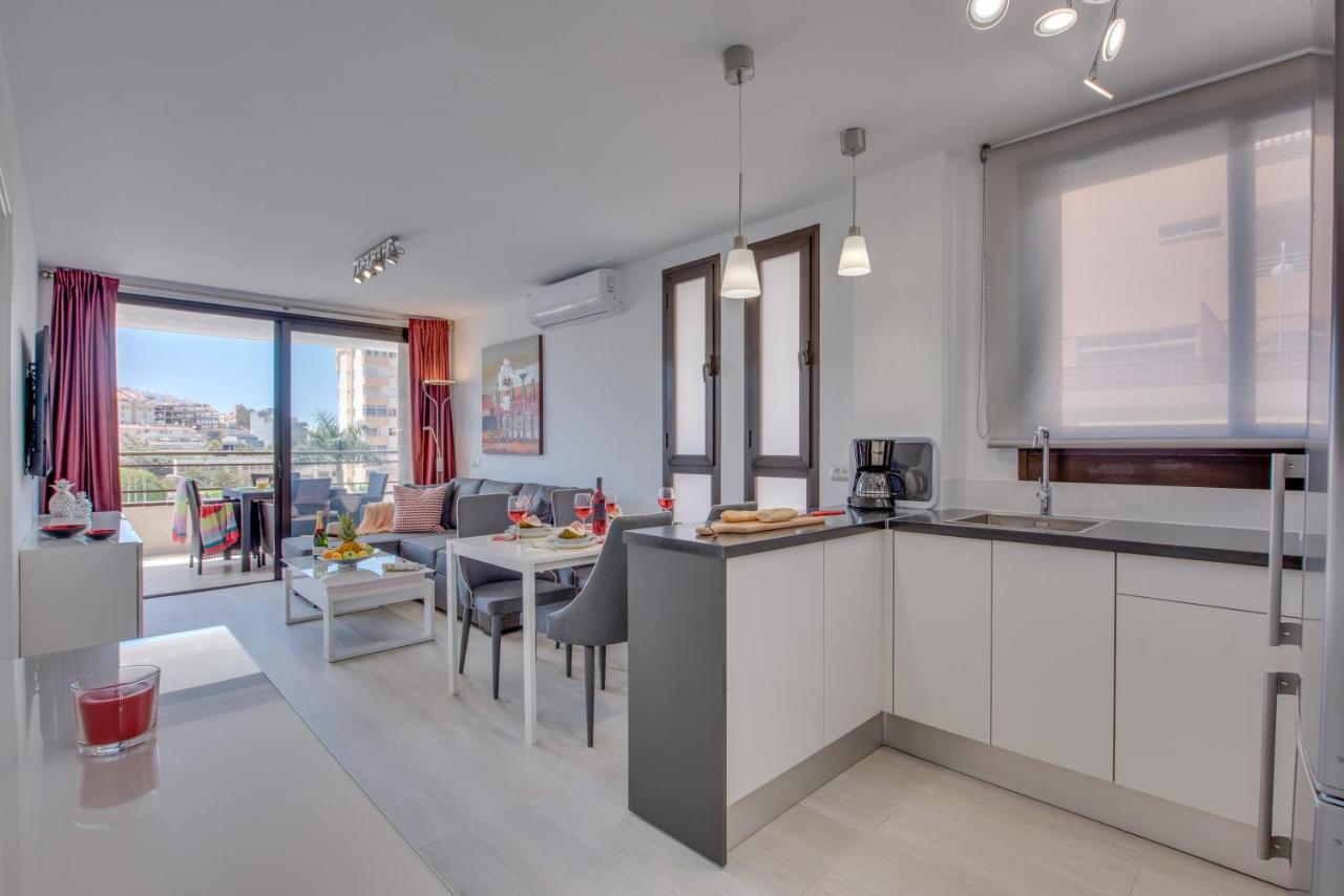 Modern Apartments Los Cristianos Center Екстериор снимка